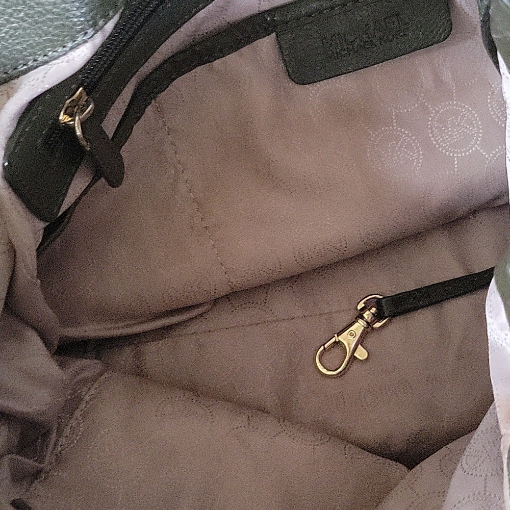MICHAEL Michael Kors Green Leather Chain Bag - Picture 9 of 12